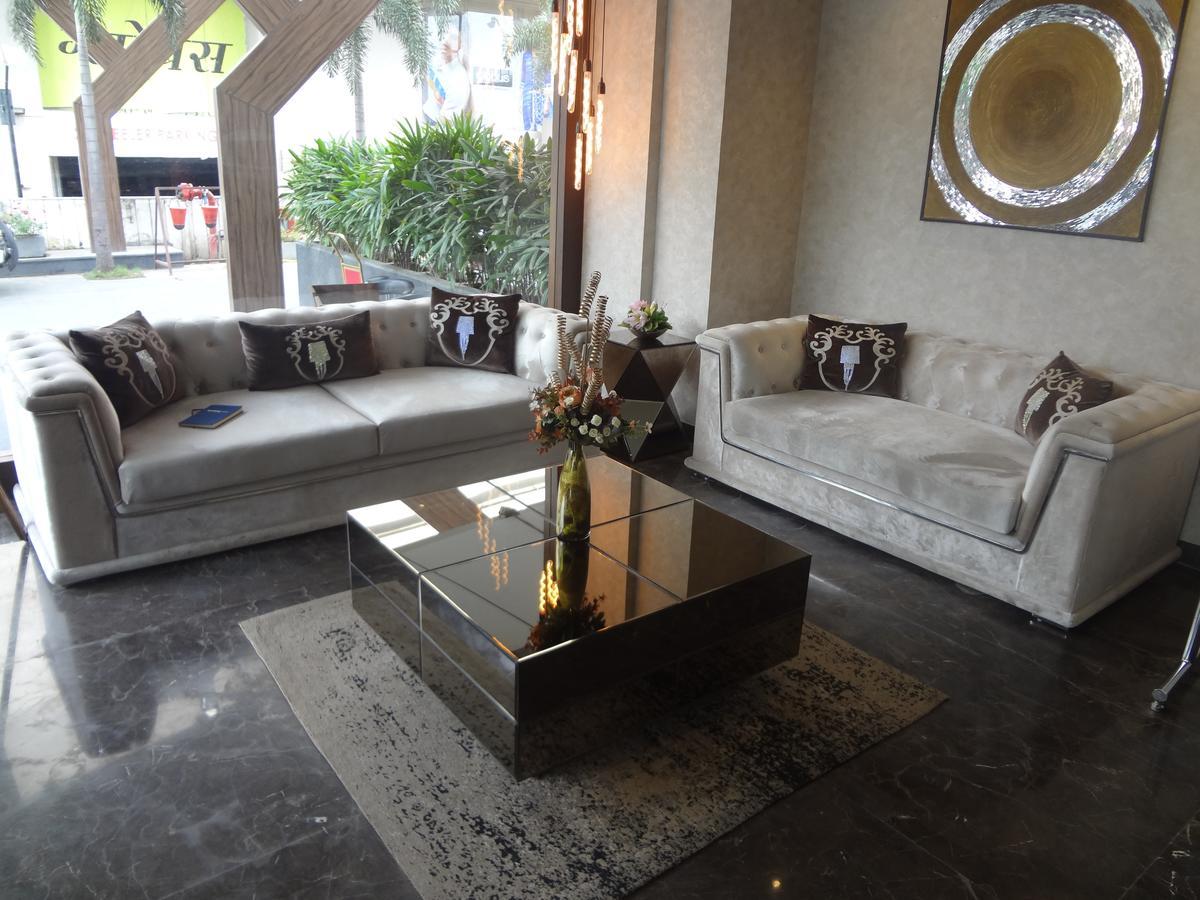 Hotel Gangakashi Nagpur Dış mekan fotoğraf