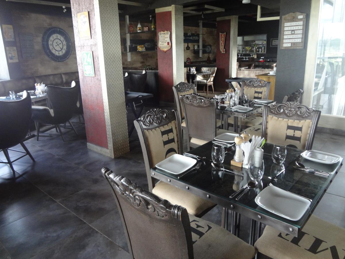 Hotel Gangakashi Nagpur Dış mekan fotoğraf