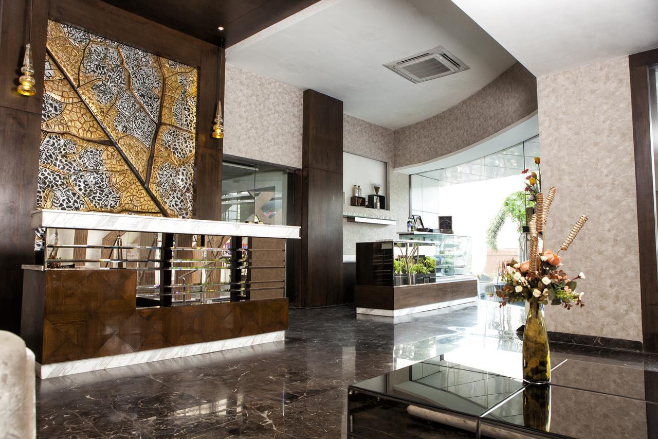 Hotel Gangakashi Nagpur Dış mekan fotoğraf